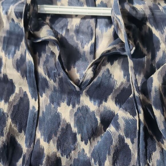 Club Monaco Women's Navy Blue Sheer 100% Silk Abstract Tie Neck Tunic Blouse - Picture 5 of 8